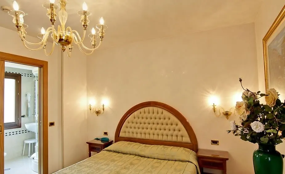 Antica Casa Carettoni Hotel Venice Italy