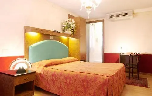 Antica Casa Carettoni Hotel Venice 3*,